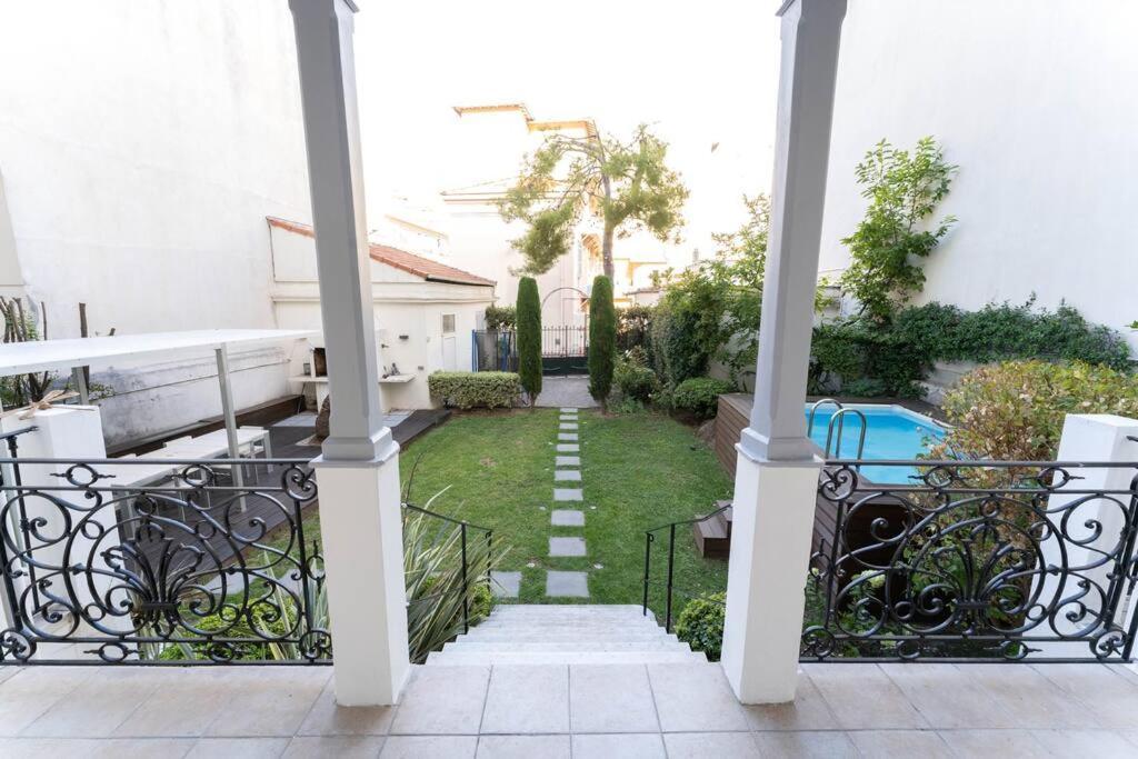 Superbe Avec Jardin Piscine, Garage